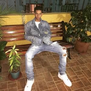 Meet your Posher, Pablo